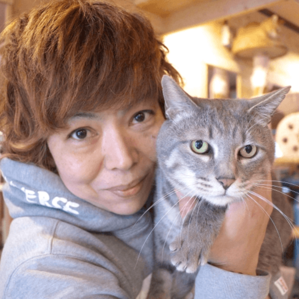 東江ルミ子 近影